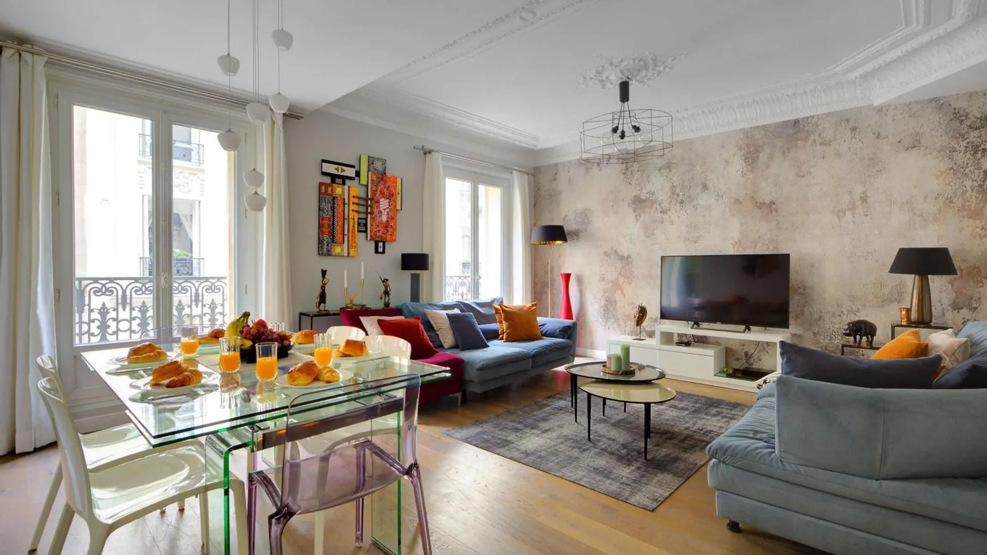 Arc De Triomphe & Theatre Marigny - 3br - Cityapartmentstay *