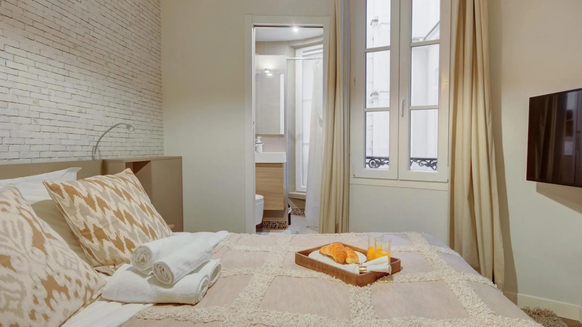 Arc De Triomphe & Theatre Marigny - 3br - Cityapartmentstay * Παρίσι